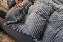 Afbeelding in Gallery-weergave laden, Dekbedovertrek 2 pers Teddy Cotele superzacht 220x240cm grijs