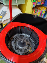 Afbeelding in Gallery-weergave laden, Draaiende mop dweil set met wring pedaalsysteem