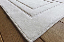 Afbeelding in Gallery-weergave laden, Badtapijt met boord