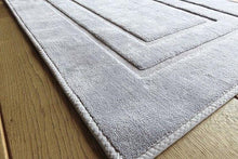 Afbeelding in Gallery-weergave laden, Badtapijt met boord