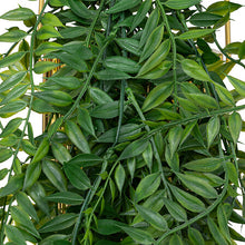 Afbeelding in Gallery-weergave laden, Hang kunst plant met gouden pot H82cm
