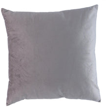Afbeelding in Gallery-weergave laden, Kussen velvet 45x45cm 2 kleuren PROMO 2 VOOR €15

