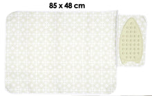 Afbeelding in Gallery-weergave laden, Strijkdoek 85x48cm met silicone strijkijzerhouder
