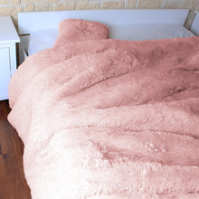Afbeelding in Gallery-weergave laden, Bedsprei fluffy roze 220x240cm
