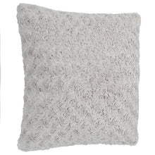 Afbeelding in Gallery-weergave laden, Kussen met roosjes 45x45cm 3 kleuren PROMO 2 VOOR €12
