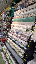 Afbeelding in Gallery-weergave laden, Tafelkleed in vinyl  Prijzen tussen de €9.95 en €12.95 per meter.
