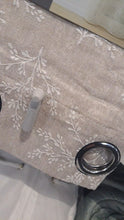 Afbeelding in Gallery-weergave laden, Gordijn taupe White Leaves 140x240cm PROMO 2 VOOR €35
