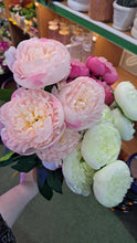Afbeelding in Gallery-weergave laden, Boeket Ranonkels H45cm
