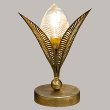 Afbeelding in Gallery-weergave laden, Tafellamp gold leaves op batterijen
